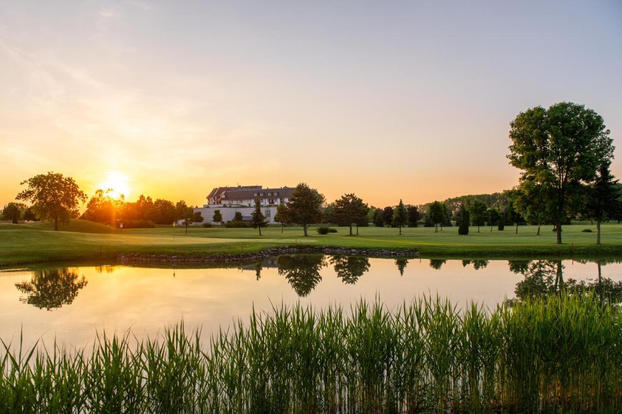 Greenfield Hotel Golf & Spa Bük 외부 사진