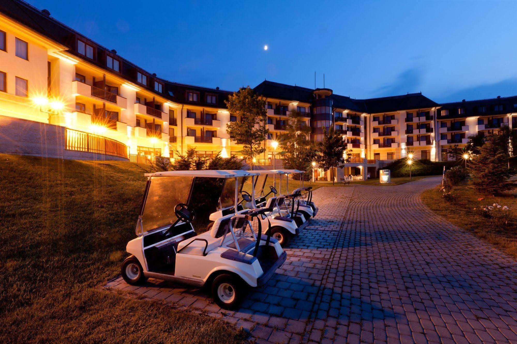 Greenfield Hotel Golf & Spa Bük 외부 사진