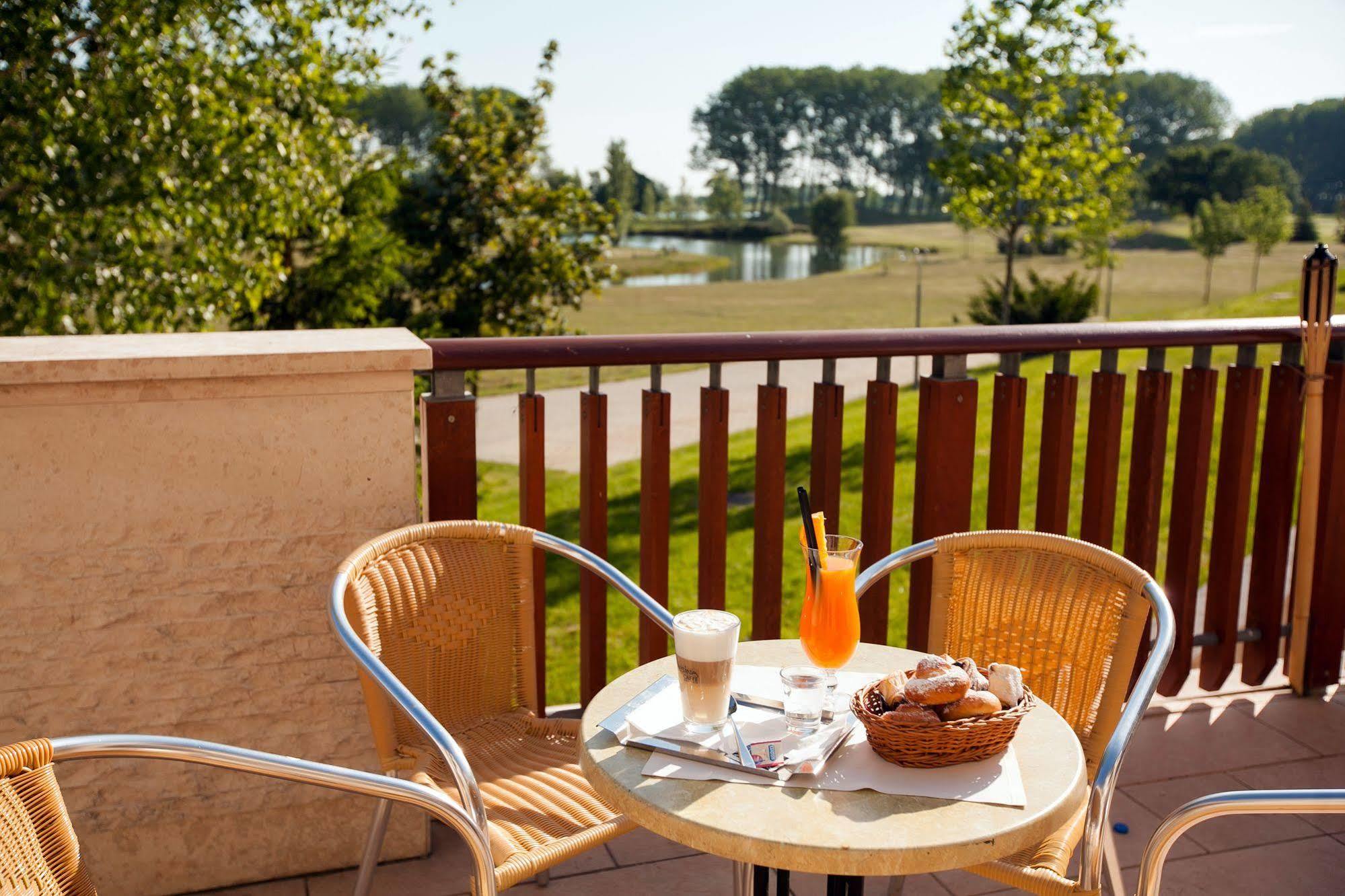 Greenfield Hotel Golf & Spa Bük 외부 사진