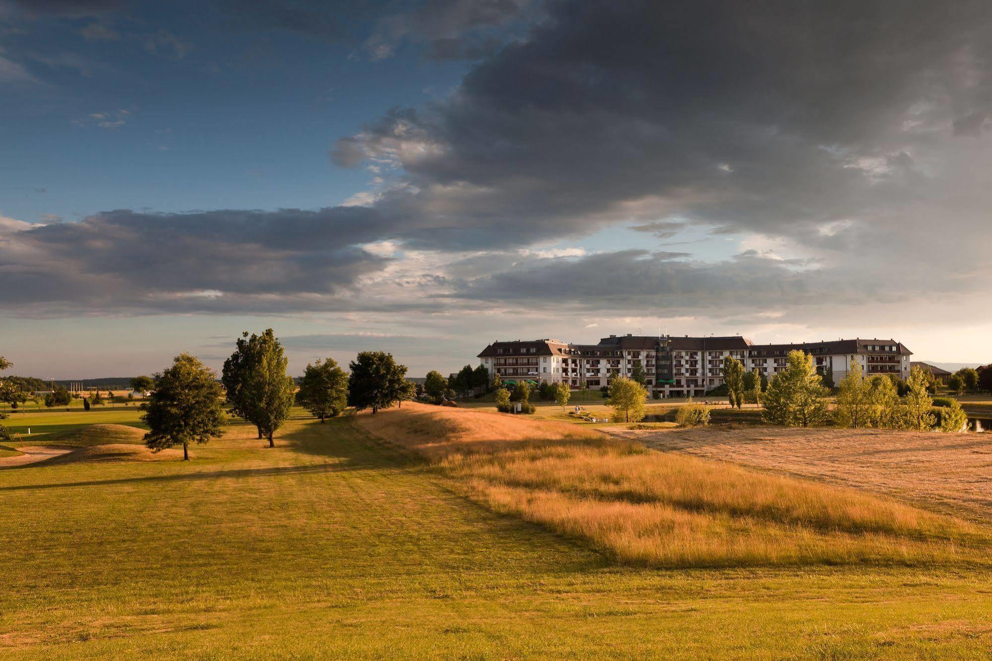 Greenfield Hotel Golf & Spa Bük 외부 사진